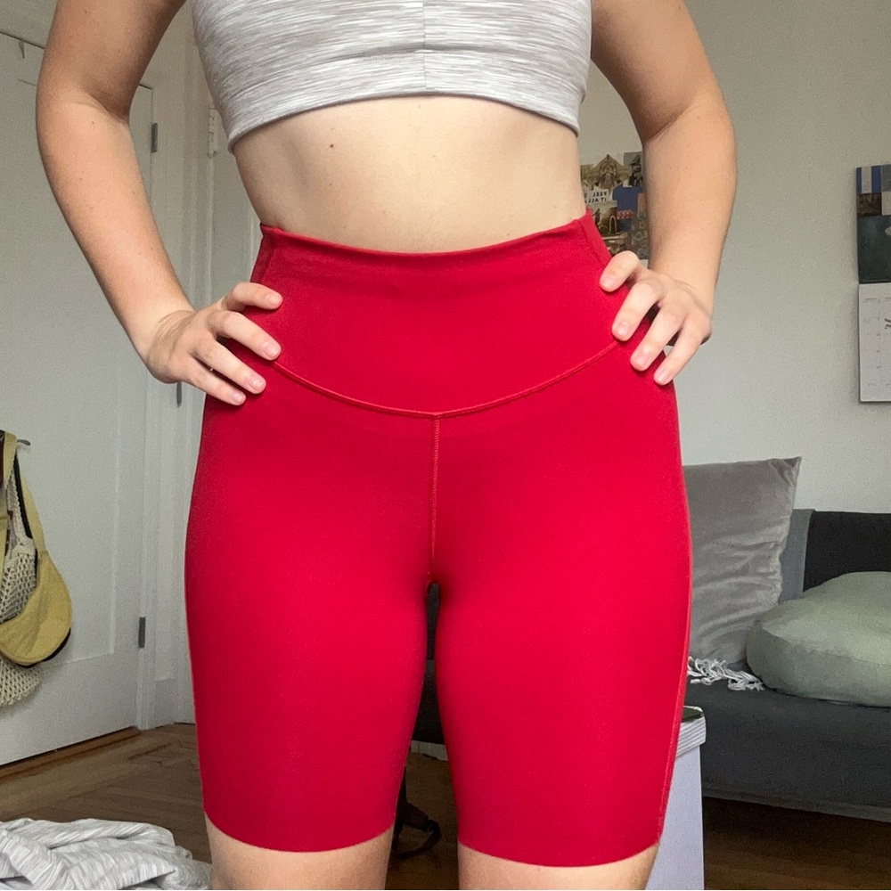 Lululemon Base Pace HR Short 8 in.